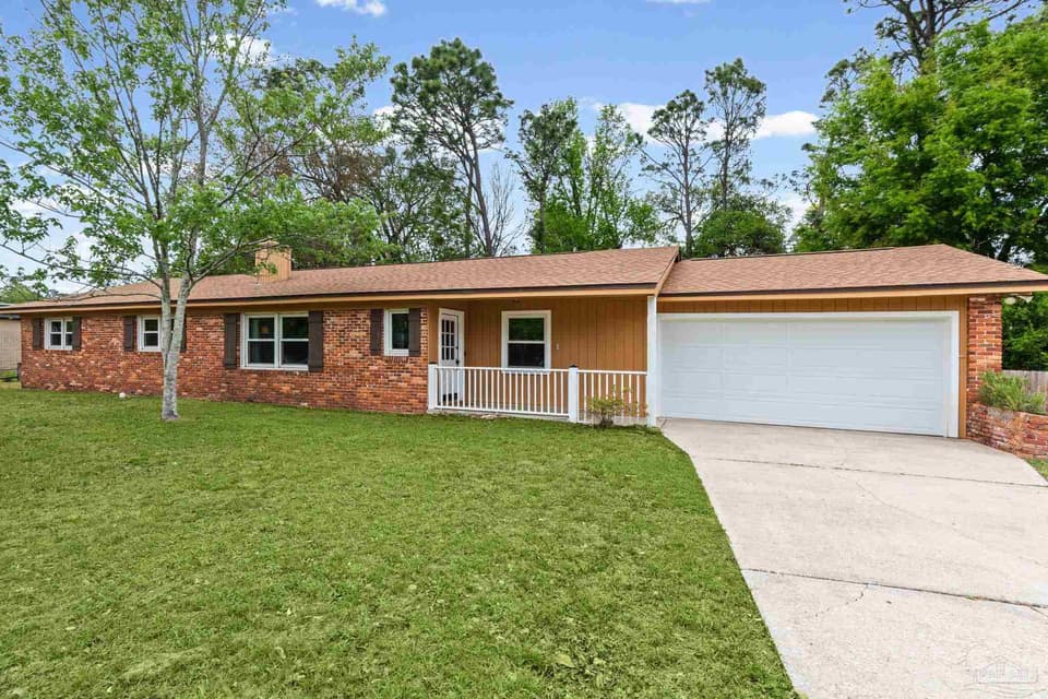 2958 Swan Ln, Pensacola FL 32504 photo 1