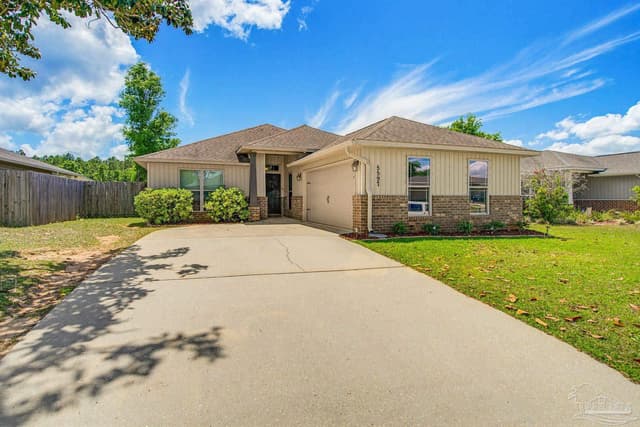 5597 Peach Dr, Pace FL 32571 exterior