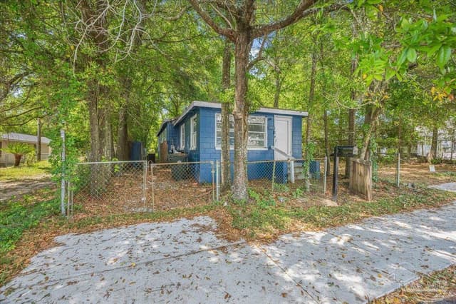 1011 W Hatton St, Pensacola FL 32526 photo 6