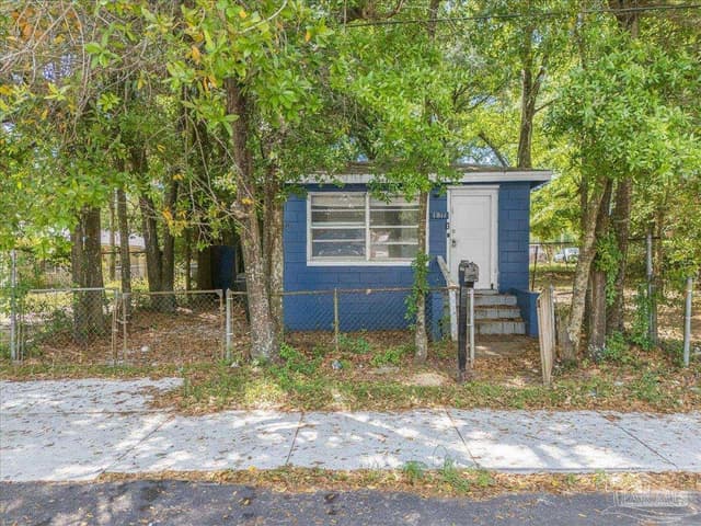 1011 W Hatton St, Pensacola FL 32526 photo 9