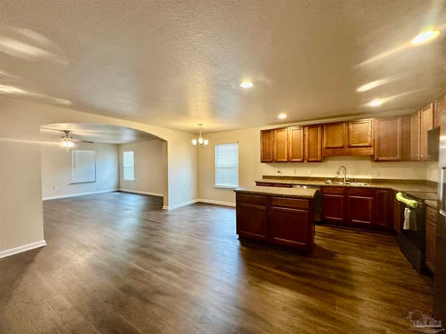 186 Creekview Dr, Pensacola FL 32503 photo 5