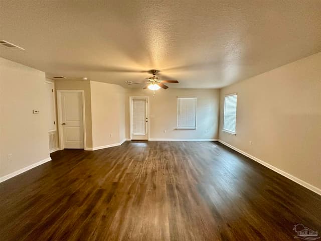 186 Creekview Dr, Pensacola FL 32503 photo 8
