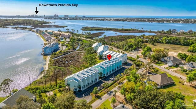 16140 Innerarity Pt Rd, Pensacola FL 32507 exterior