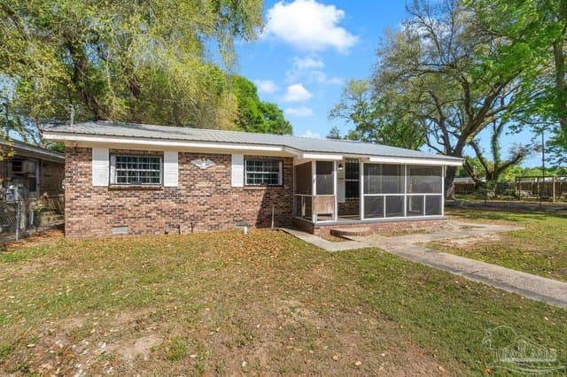 7922 Griffith Ave property photo