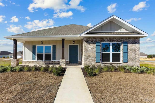 4016 Watergate Dr, Milton FL 32583 exterior