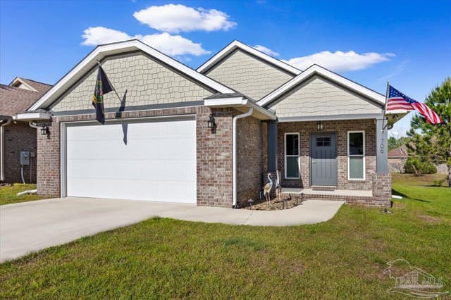 706 Upper Heron Way property photo