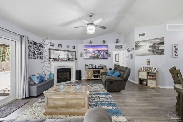 420 Megan Dr, Cantonment FL 32533 photo 11