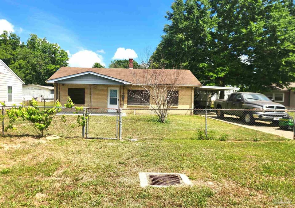 4 Bertram St, Pensacola FL 32506 photo 1