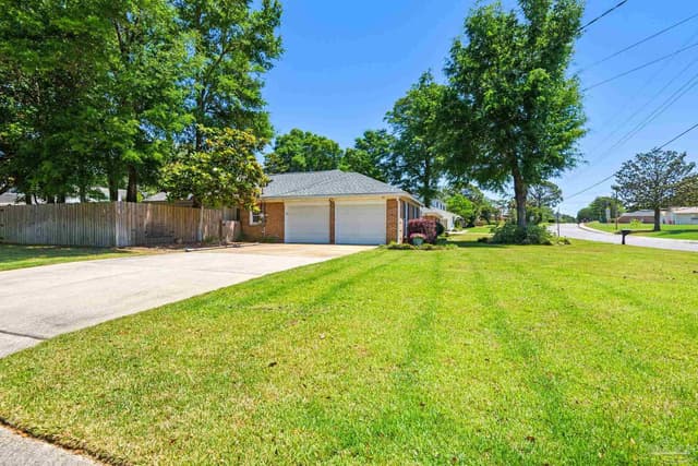 2102 Semur Rd property photo