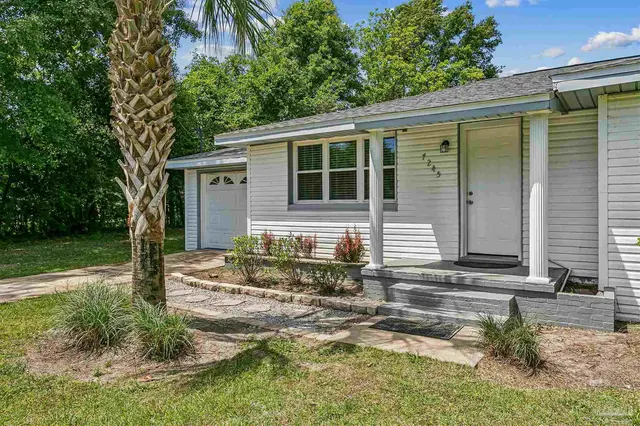 7245 Lockhart St property photo