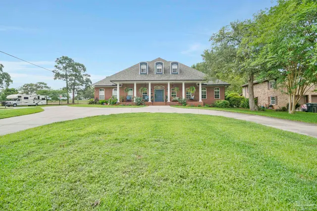 2367 Greenbrier Blvd property photo