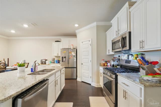 7980 Huntington Creek Ln, Pensacola FL 32526 photo 13