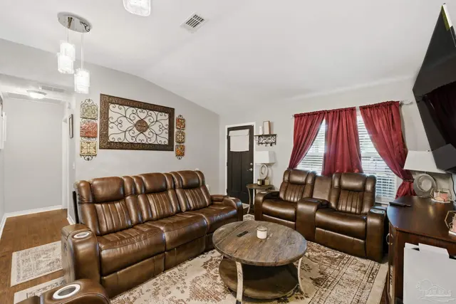 9141 Haley Ln property photo
