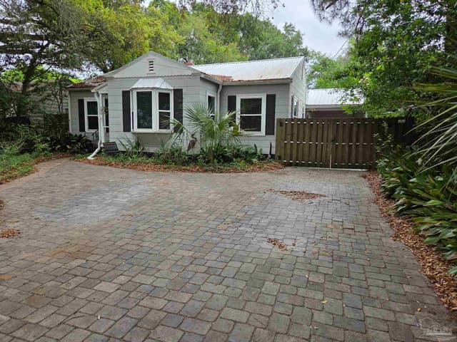 120 Country Club Rd, Pensacola FL 32507 photo 2