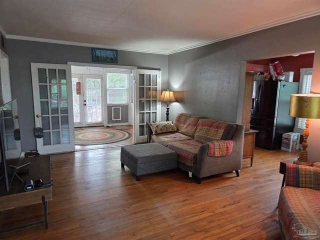 120 Country Club Rd property photo