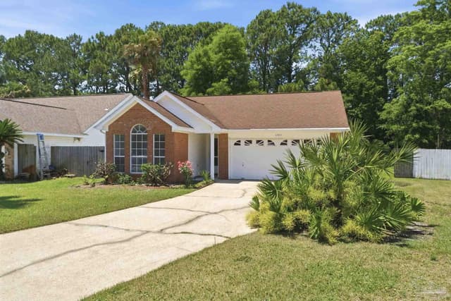 1383 Sterling Point Dr property photo