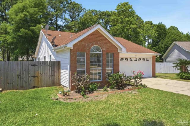 1383 Sterling Point Dr property photo