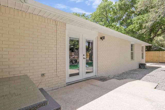 7240 Mier Henry Rd, Pensacola FL 32506 photo 9
