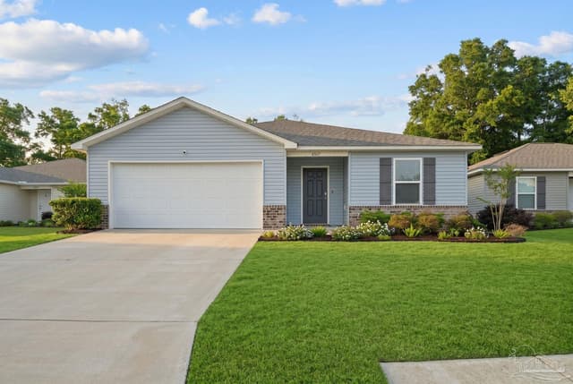 6517 June Bug Dr, Milton FL 32583 exterior