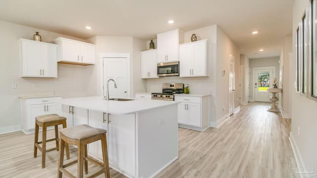 2132 Chirping Cricket Ct, Gulf Breeze FL 32563 photo 4