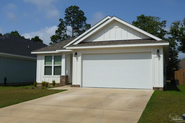 5361 Parkside Dr property photo