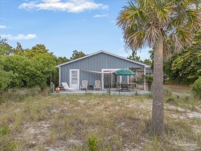 1817 Navarre Sound Cir, Navarre FL 32566 photo 12