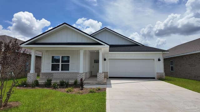 8079 Fox Hunt Dr, Milton FL 32583 exterior