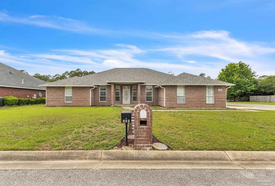 3301 Pitcher Plant Cir, Pensacola FL 32506 photo 1