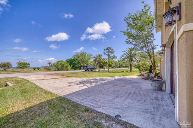 2933 Coral Strip Pkwy property photo