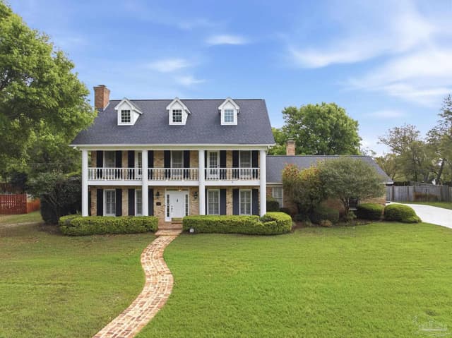 700 Bay Cliffs Rd, Gulf Breeze FL 32561 photo 2