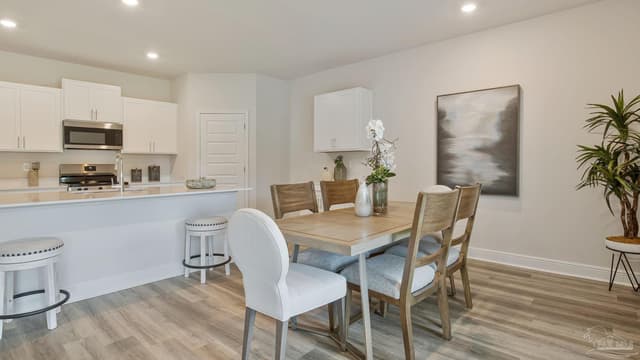 1998 Wiregrass St, Navarre FL 32566 photo 9