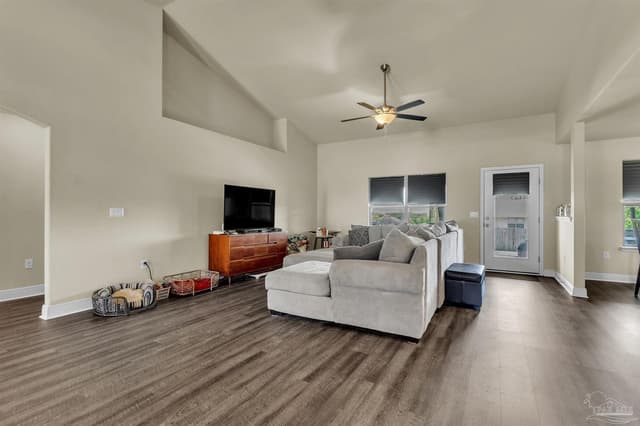 5573 Hannah St, Milton FL 32570 photo 12