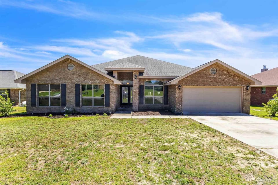 5573 Hannah St, Milton FL 32570 photo 1