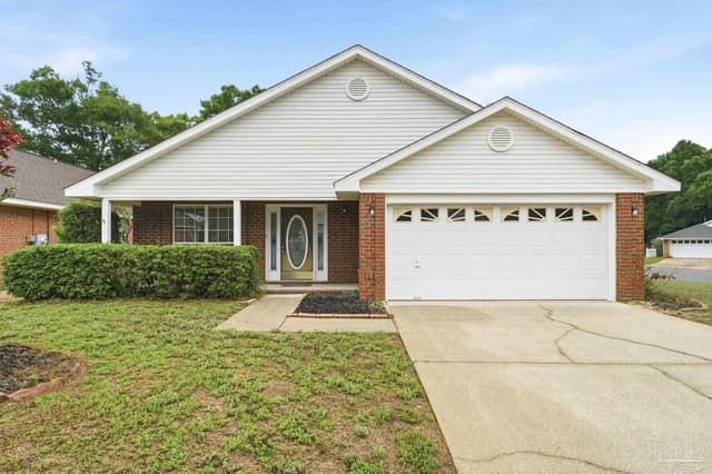 2528 Eclipse Ln, Pensacola FL 32514 exterior