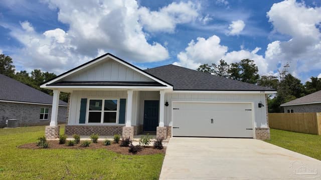 8700 Bluebell St, Milton FL 32583 exterior
