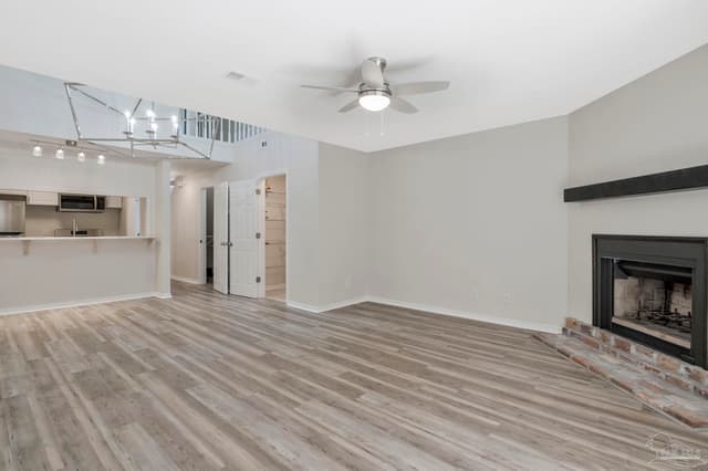 4221 Brookside Dr, Pensacola FL 32503 exterior
