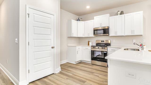 2130 Aqua St, Gulf Breeze FL 32563 photo 6