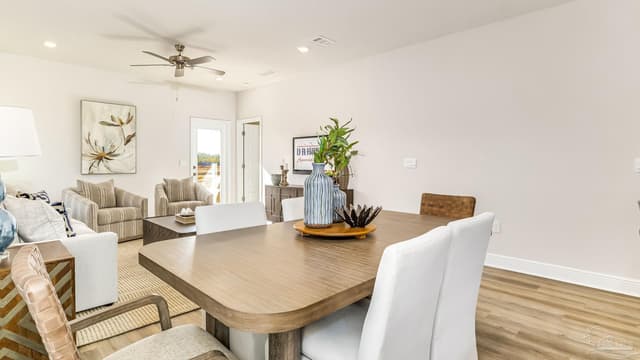 2130 Aqua St, Gulf Breeze FL 32563 photo 9