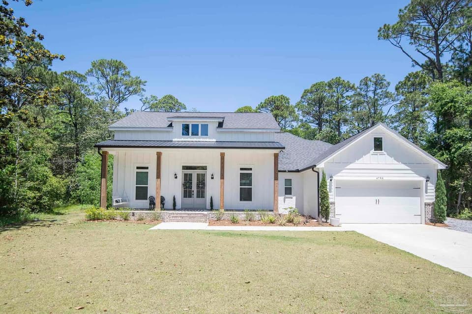 4798 Soundside Dr, Gulf Breeze FL 32563 photo 1
