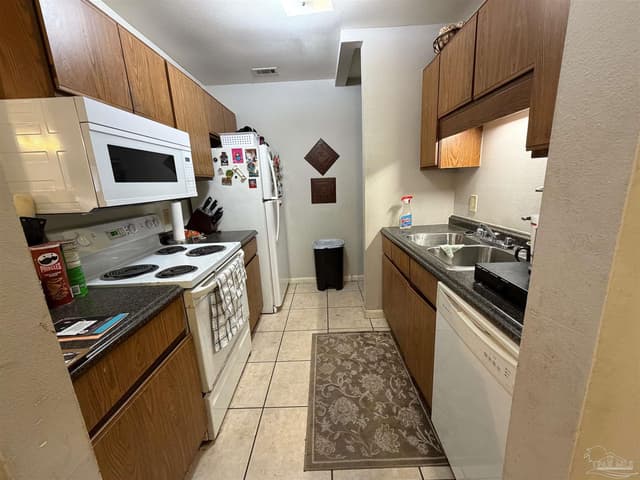130 9 Mile Rd # 9 property photo