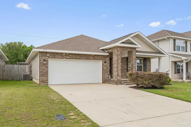 5777 Guinevere Ln property photo
