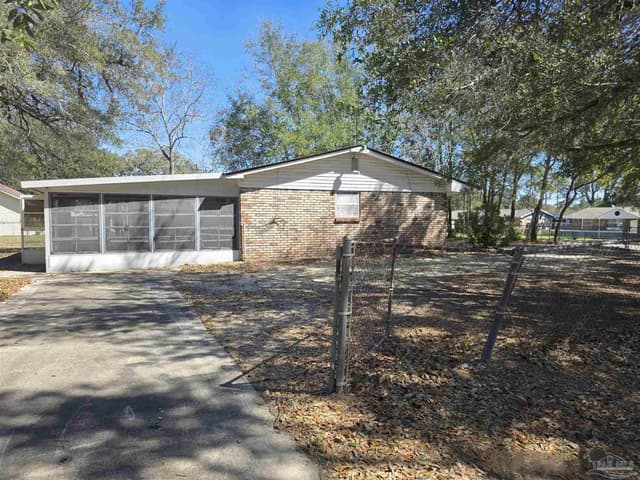 7100 Windsor Oak Dr, Pensacola FL 32526 photo 3