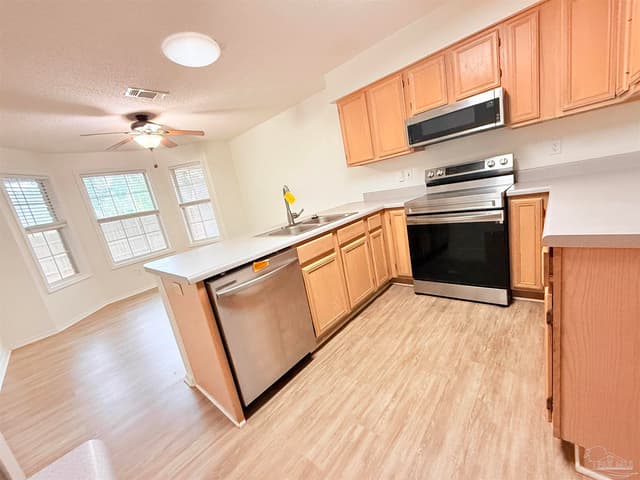 3320 Marion Oaks Way, Pensacola FL 32507 photo 6