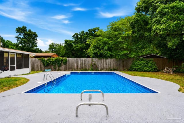 2623 Green Bay Ave, Pensacola FL 32526 exterior