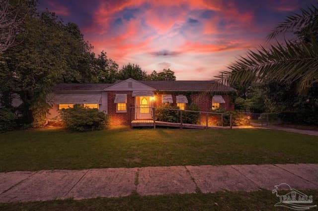 333 Gibbs Rd, Pensacola FL 32507 exterior