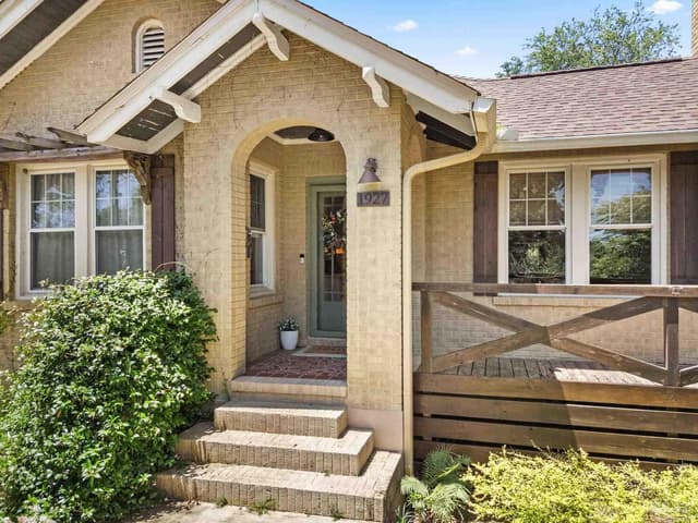 1927 Magnolia Ave property photo