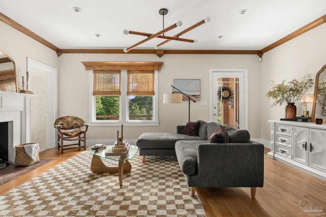 1927 Magnolia Ave property photo