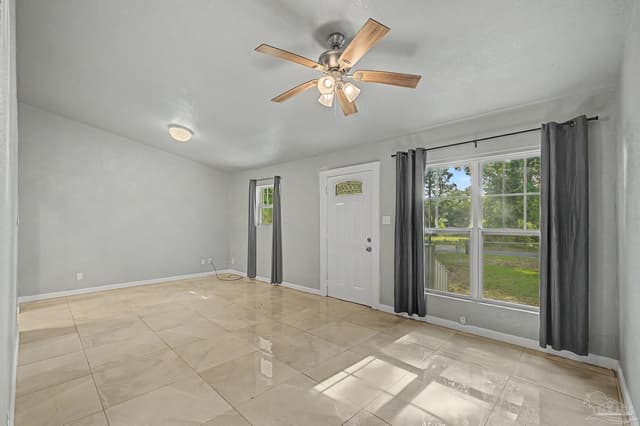 8625 Stockdale Ave, Pensacola FL 32514 photo 6