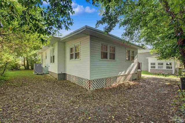 1713 Lee St, Pensacola FL 32503 photo 24