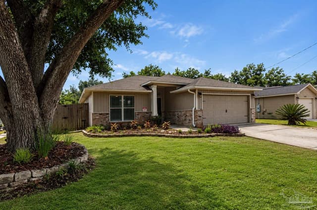 5873 Fairlands Rd, Milton FL 32583 exterior